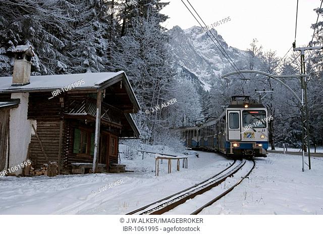 Bayerische Zugspitzbahn Railway Company train in front of Mount Zugspitze, cog railway, Grainau, Bavaria, Germany, Europe