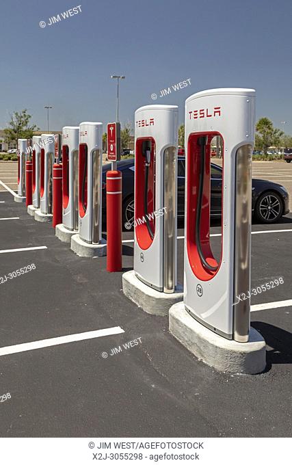 West Melbourne, Florida - Tesla electric car Supercharger station