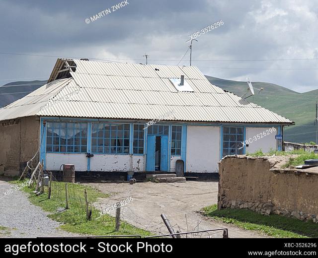Der Ort Sary Tasch im Alaj Tal am FuÃx des Tschong Alaj des Pamir. Asien, Zentralasien, Kigisistan