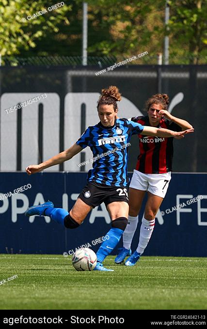 Ilaria Mauro (Inter) Valentina Bergamaschi (Milan) during the match , Milan, ITALY-24-04-2021