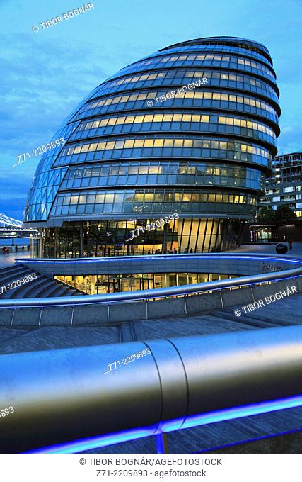 UK, England, London, City Hall, Norman Foster architect,