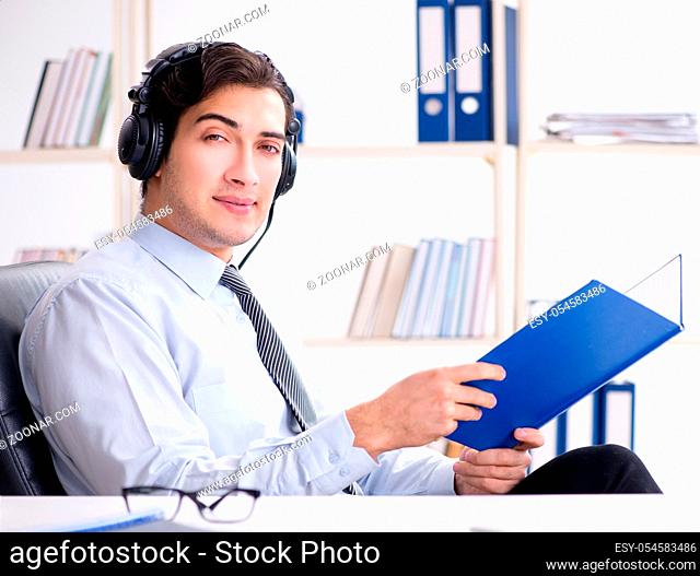 The call center operator talking to customer on live call