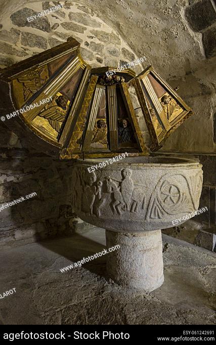Romanesque baptismal font, Sant Martin de Tours de Gausac, originally dated to the late thirteenth or early fourteenth century is Romanesque and Gothic style