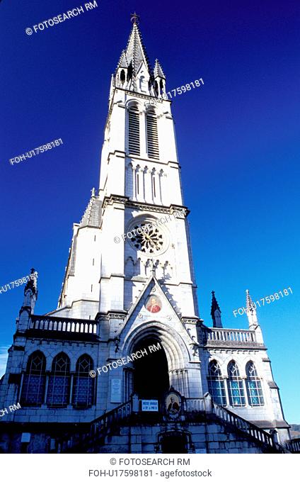 basilica, France, Lourdes, Midi-Pyrenees, Hautes-Pyrenees, Europe, Basilica of the Rosary, World Pilgrimage Center