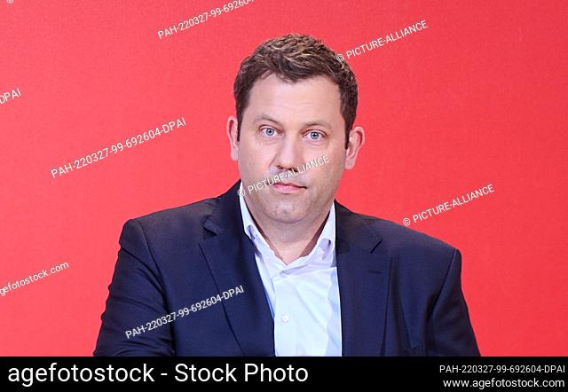 27 March 2022, Berlin: Lars Klingbeil, SPD party chairman, makes a statement at the Willy Brandt House after the state elections in Saarland