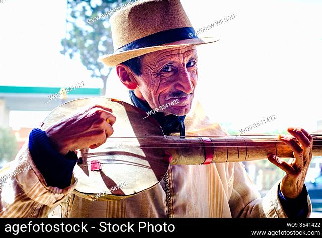 Street musician in Tazenakht, southern Morocco, North Africa