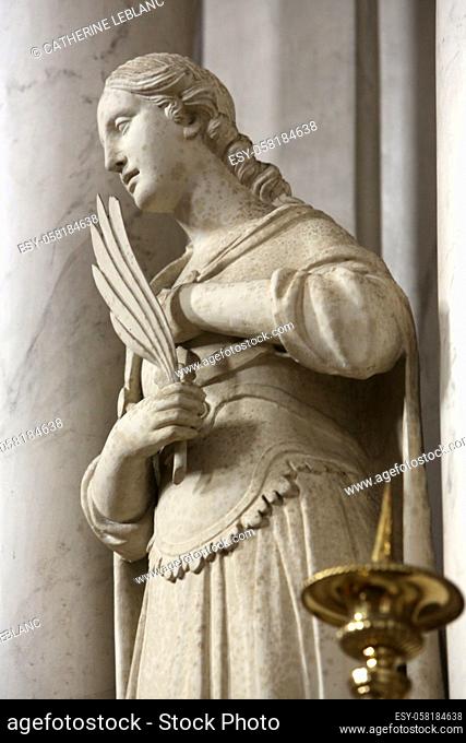 Statue of a woman. Saint Jacques collegiate church. Sallanches. Haute-Savoie. Auvergne Rhône-Alpes. France. Europe