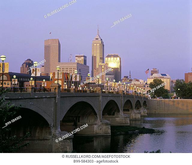 Downtown Skyline & White River State Park, Indianapolis, Indiana, Usa