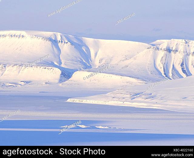 View twoards Groenfjorden. Glacier Vestre Groenfjordbreen, Island of Spitsbergen, part of Svalbard archipelago. Arctic region, Europe, Scandinavia, Norway