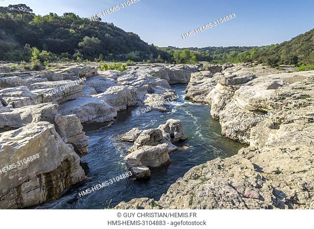 France, Gard, La Roque sur Ceze, labelled Les Plus Beaux Villages de France (The Most Beautiful Villages of France), the Cèze and the Sautadet waterfalls