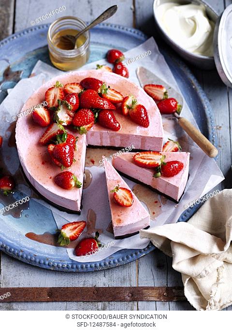 Vegan Brownie and Strawberry Frozen Cheesecake