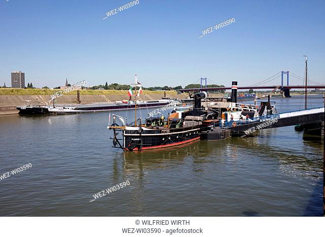 Germany, North Rhine-Westphalia, Duisburg, Ruhrort, Vincke Canal, Museum ship and cargo ship