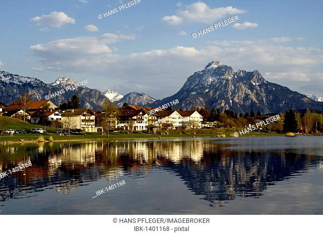 View of the Hopfensee lake, Hopfen am See, Fuessen, Allgaeu, Germany, Europe