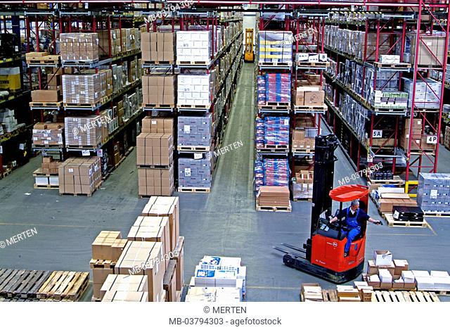Mail-order sales, warehouse, shelves,  Package, stacked, forklifts  Series, delivery department, hall, camps, catalog distribution plants, storage, stockkeeping
