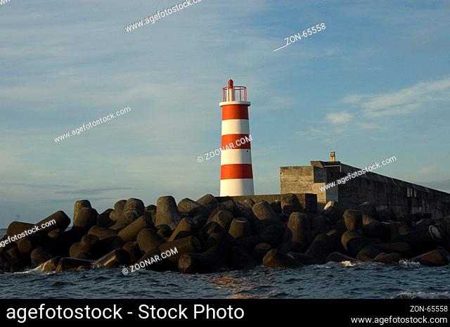 Hafeneinfahrt Madalena, Insel Pico, Azoren, Portugal | Port entrance Madalena, Pico, Acores, Portugal