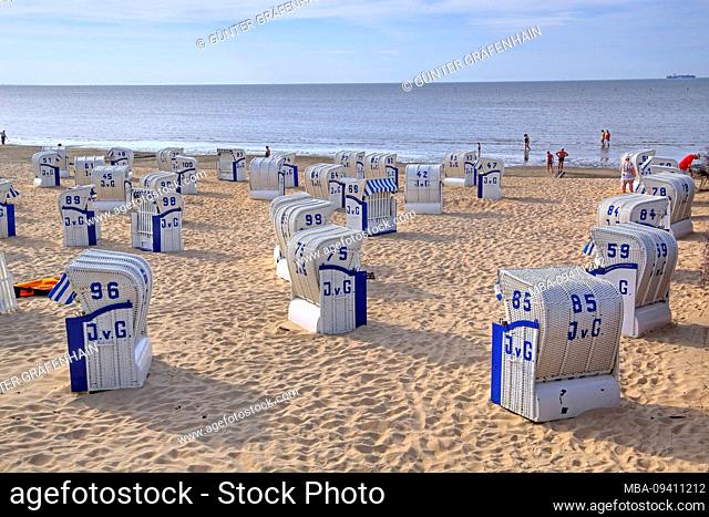Beach with beach chairs in the district Duhnen, North Sea resort Cuxhaven, Elbe estuary, North Sea, North Sea coast, Lower Saxony, Germany