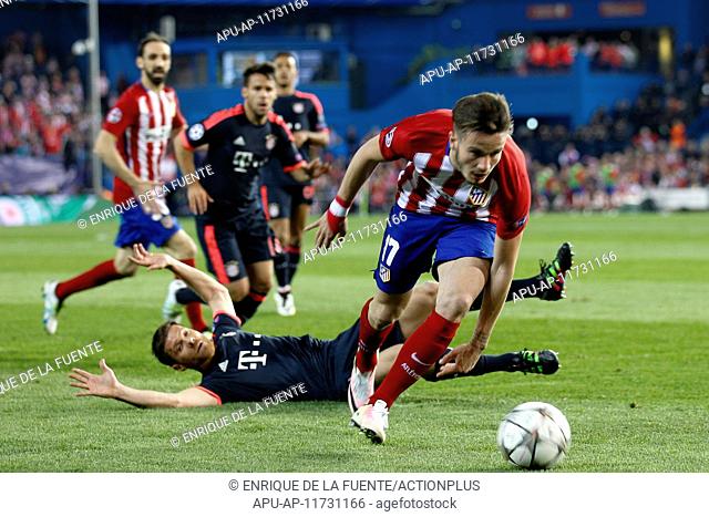 2016 UEFA Champions League Atletico Madrid v Bayern Munchen 1st Leg Apr 27th. 27.04.2016. Madrid, Spain. Saul Niguez Esclapez (17) Atletico Madrid breaks up the...