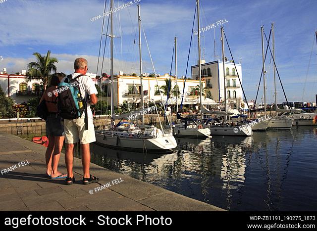 Spain, Canary Islands, Gran Canaria, Puerto De Mogan, Harbour & tourists