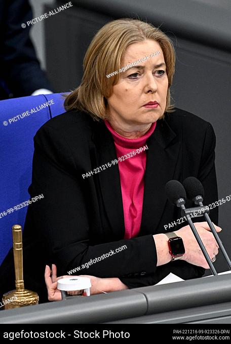 16 December 2022, Berlin: Bärbel Bas, President of the German Bundestag, chairs the session in the plenary hall of the Bundestag