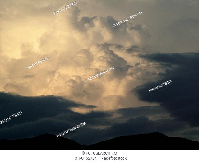 Waterbury, VT, Vermont, clouds, Cumulonimbus Incus