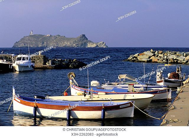 small harbour of Barcaggio with the island of Giraglia in the background, commune of Ersa, Upper Corsica, Northern Corsica, France, Europe