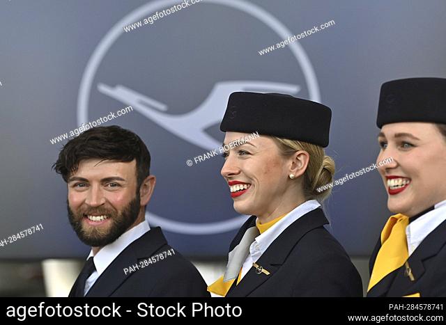 Flight attendant, stewardess, steward, cabin crew, laughs, laughs, laughsd, optimistic, in a good mood. Lufthansa aircraft christening Airbus A350 MUENCHEN on...