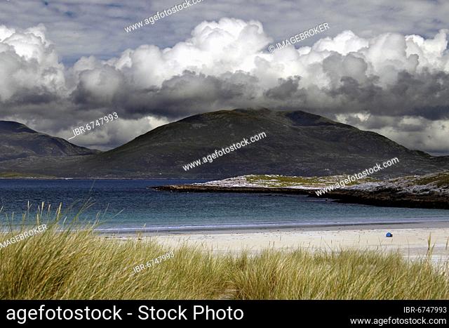 Luskentyre beach, white sand beach, dunes, dune grass, North Atlantic, sky with clouds, cloud formation, Isle of Harris, Outer Hebrides, Western Isles, Hebrides