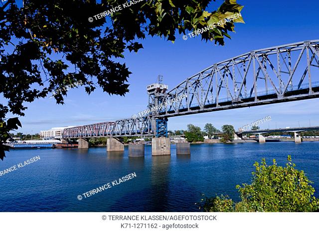 A bridge over the Arkansas river in Little Rock, Arkansas, USA