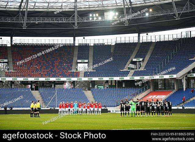 23 January 2022, Lower Saxony, Hanover: Soccer: 2nd Bundesliga, Matchday 20: Hannover 96 - Dynamo Dresden at the HDI Arena