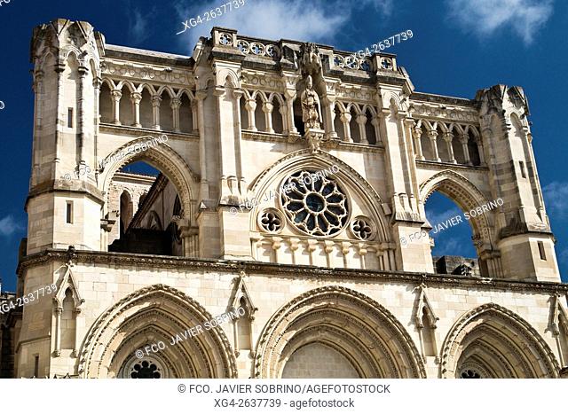 Fachada neogótica de la catedral de Santa María y San Julián - Cuenca â. “ Castilla La Mancha â. “ España - Europa