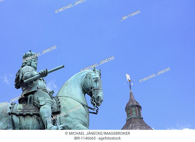 Jan Wellem equestrian statue, monument, city hall, Duesseldorf, North Rhine-Westphalia, Germany, Europe