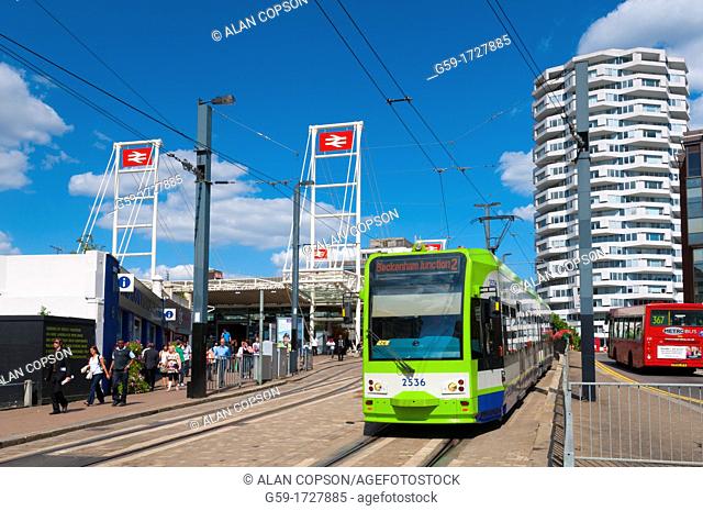 UK, Greater London, Croydon, East Croydon Train Station, Tram and Bus stops