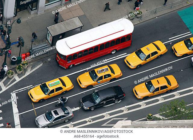 Bus and taxi on Broadway. Vue from Empire State Building in New York, USA