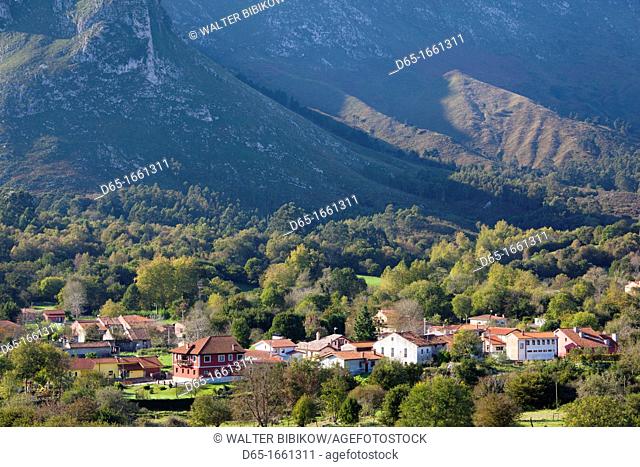 Spain, Asturias Region, Asturias Province, La Galguera, village at the foothills of the Picos de Europa
