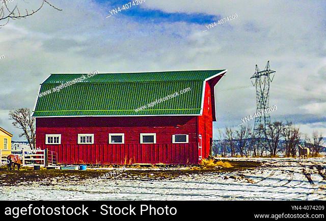 Red barn No. 2