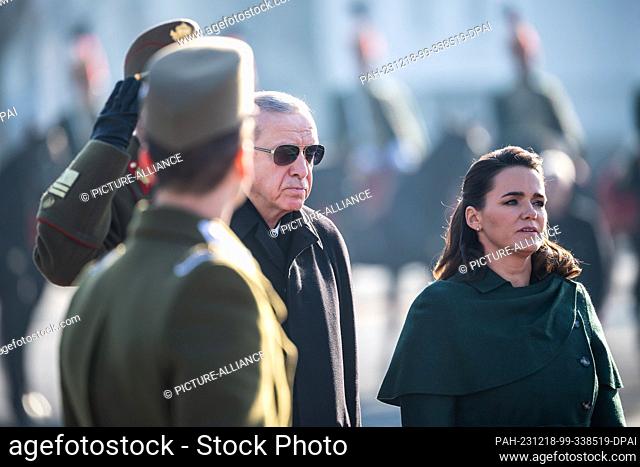 18 December 2023, Hungary, Budapest: Turkish President Recep Tayyip Erdogan attends a wreath-laying ceremony with his Hungarian counterpart Katalin Novak at...