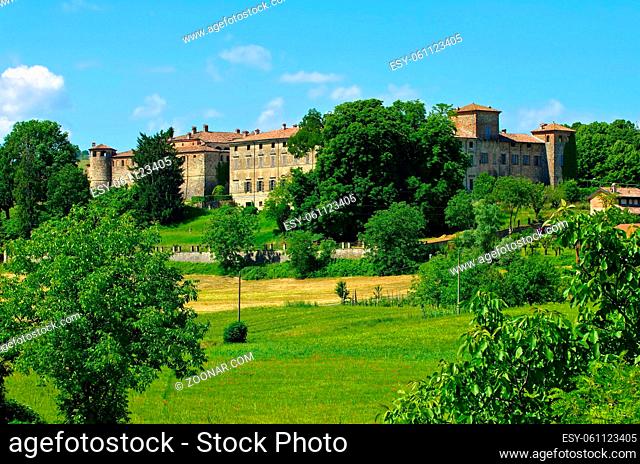 Agazzano Burg - Agazzano castle 01