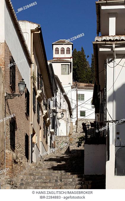 Alleyway in the Albaicin, Albaycin or Albajcin quarter, city of Granada, Andalusia, Spain, Europe