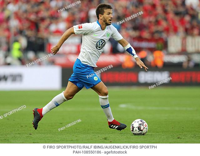 firo: 01.09.2018, football, 1.Bundesliga, season 2018/2019, Bayer 04 Leverkusen - VfL Wolfsburg. 1: 3 Ignacio CAMACHO, Wolfsburg