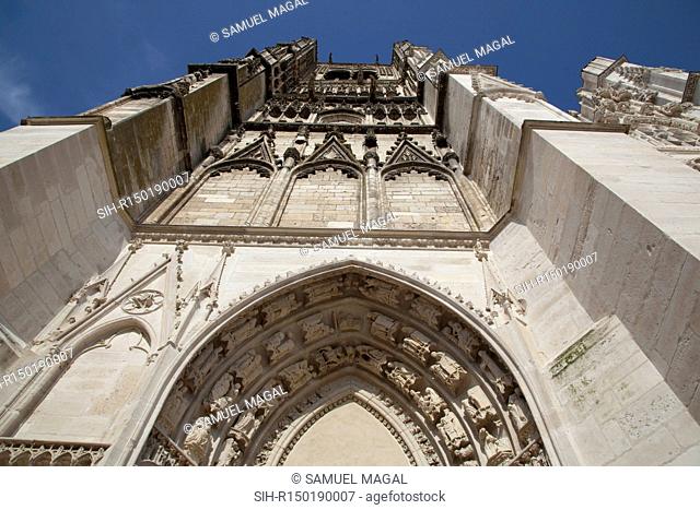 The cathedral was built from 1215 to the 1540s, mostly in Gothic style. The sculpture on the three doorways of the west facade of the Cathedral of St-Etienne...