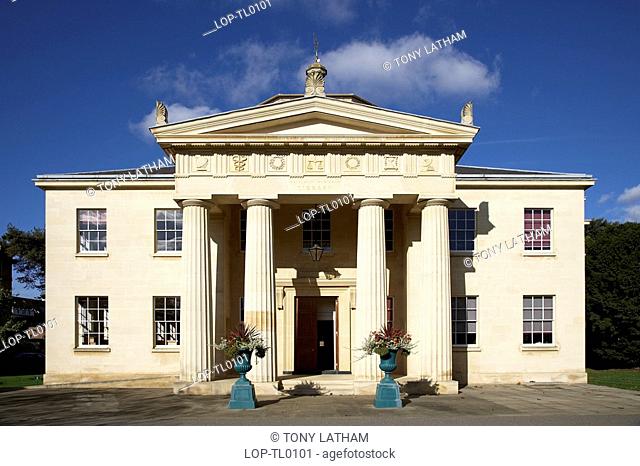 England, Cambridgeshire, Cambridge, The Maitland Robinson Library at Downing College. The college was founded in 1800 and is renowned for its strong Legal and...