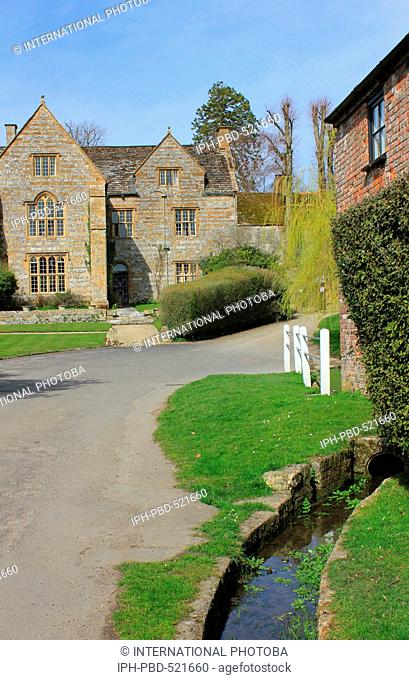 England Dorset Cerne Abbas South Gate House The Manor House at the top of Abbey Street Peter Baker