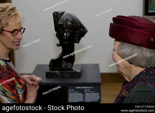 Princess Beatrix of The Netherlands at the Singer Museum in Laren, on March 08, 2022, to open the new Nardinczalen, here the private collection Nardinc...