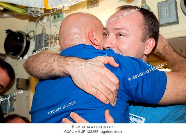 European Space Agency astronaut Luca Parmitano (left), Expedition 37 flight engineer; and Russian cosmonaut Alexander Misurkin, Expedition 36 flight engineer
