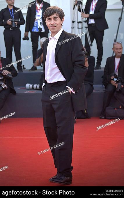 Italian actor Luigi Lo Cascio at the 79 Venice International Film Festival 2022. Il signore delle formiche red carpet. Venice (Italy), September 6th, 2022