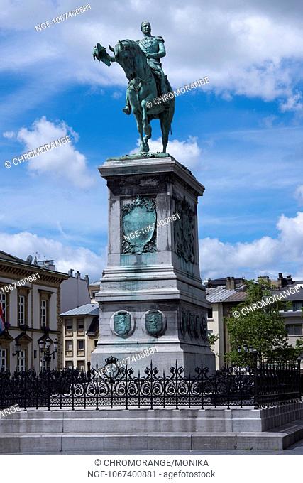 Place Guillaume II square with equestrian statue of Wilhelm II in Luxembourg City, Luxembourg, Europe
