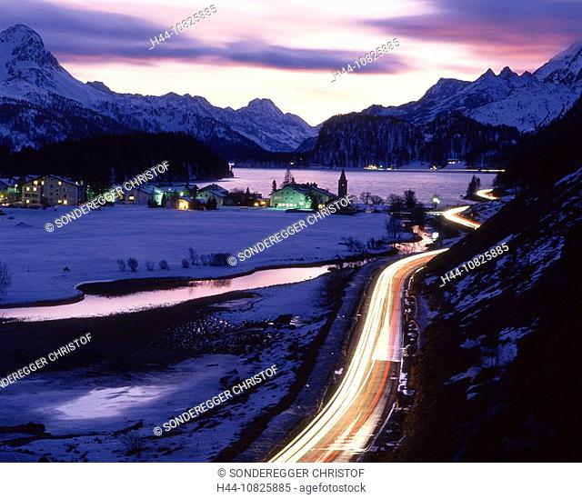 Engadine, Upper Engadine, Sils-Baselgia, Silsersee, lake Sils, lake, at night, night, winter, scenery, landscape, snow