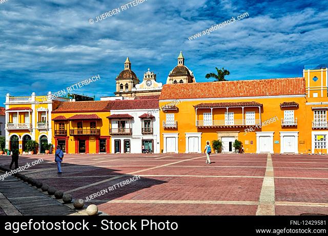 Plaza de la Aduana, Cartagena de Indias, Colombia, South America, America