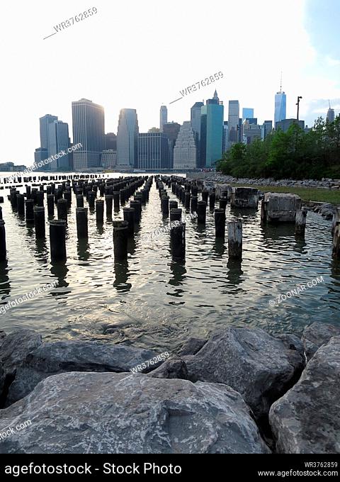 Blick von Brooklyn Heights auf Manhattan, New York City, USA