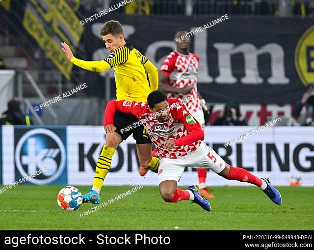 16 March 2022, Rhineland-Palatinate, Mainz: Soccer, Bundesliga, FSV Mainz 05 - Borussia Dortmund, Matchday 25, at Mewa Arena